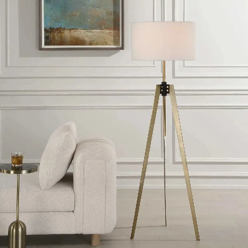 Track lighting for accentuating artworksAnchorage Floor Lamp