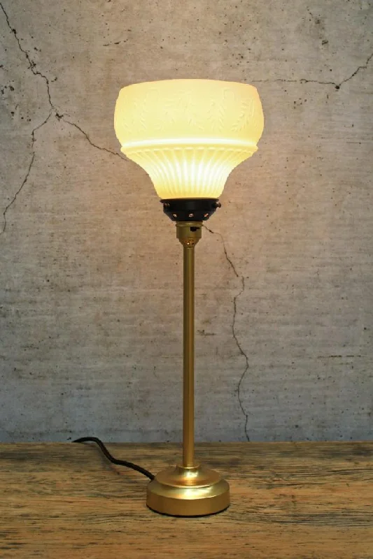 fabric table lamps with a linen shade for a relaxed and breathable lookfabric table lamps with a linen shade for a relaxed and breathable lookCaterham Glass Table Lamp fabric table lamps with a linen shade for a relaxed and breathable lookfabric table lamps with a linen shade for a relaxed and breathable lookCaterham Glass Table Lamp